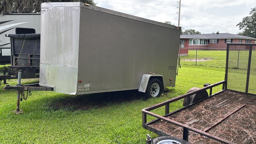 Ford F-150 pickup used for junk pickups